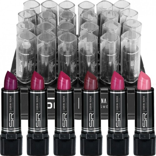 Rouge lèvres teintes de - rouge, à