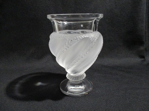 Vase cristal lalique - lalique, modele