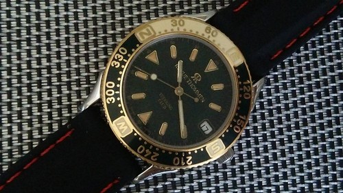 Montre quartz homme revue - à,