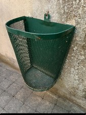 Ancienne Poubelle De Jardin Public 