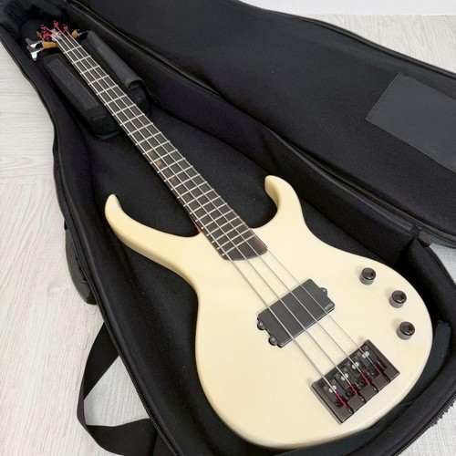 Guitare basse équipée - , kramer