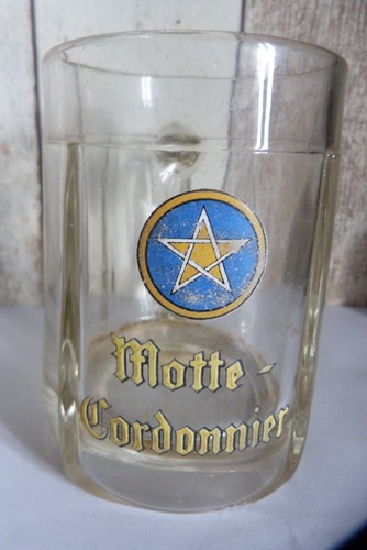 Ancienne chope bière motte - ancienne,