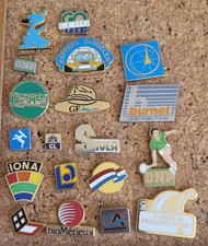 Lot De 19 Pin's Émaillé