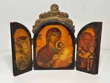 Triptyque religieux en bois