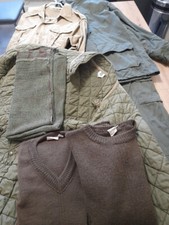 Eléments de tenue militaire