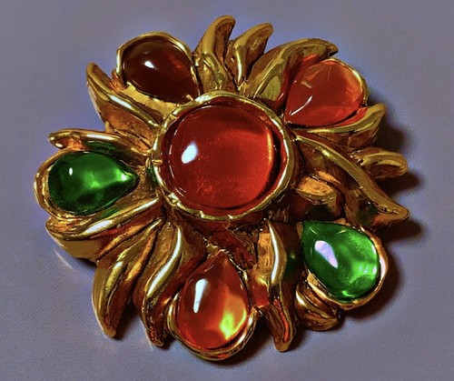 Broche christan lacroix - broche,