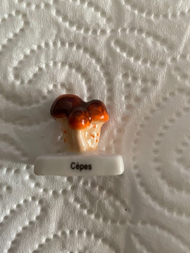 Fève les champignons - champignons, (2023)