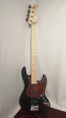 Guitare basse électrique