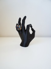 Signe à main OK / porte bague