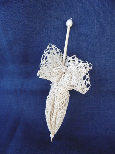 Petite ombrelle pour poupee - petite,