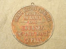 Ancienne plaque de concours