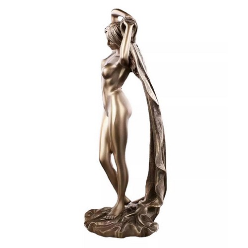 Esse nue ornement - nue,