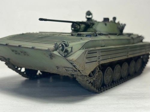 Véhicule combat - de,