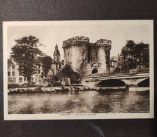 55. Verdun. La porte Chaussée Carte postale ancienne non voyagée. Très bon état