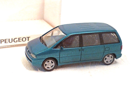 Peugeot 806 vert métallisé - peugeot,