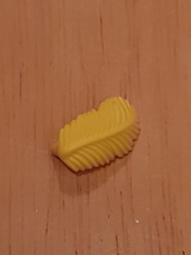 Plume jaune chapeau belle - chapeau,