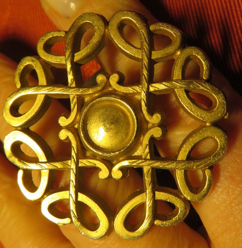 Bouton ancien bronze orné - ancien,