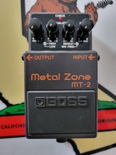 Pédale d'effet BOSS MT-2