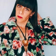 Collier Dior Dolce Vita 1995 Pendentif résine ambrée dorée Vintage