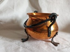 Chaudron en cuivre martelé