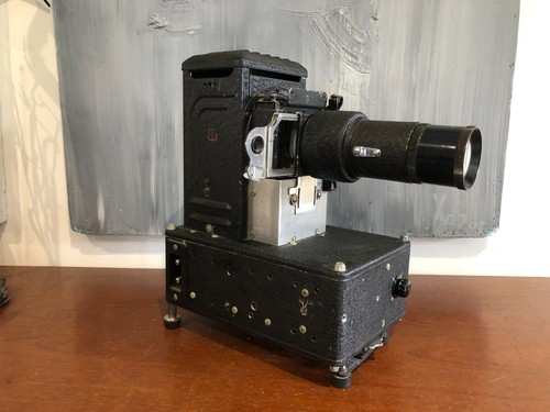 Ancien projecteur armée - ancien,