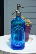 siphon eau de seltz. Etat top pour ce siphon bleu strié SAINT CHAMOND