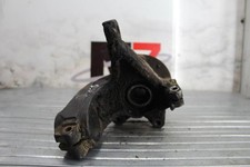 Fusee avant droit PEUGEOT 205