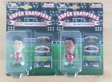 2 Figurines Corinthian