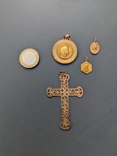 Lot 4 medailles croix