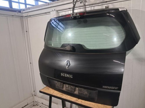 Malle hayon arriere renault - malle/hayon,