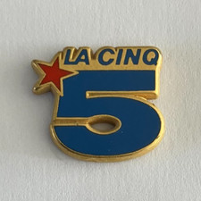 110 - Pin's ANCIENNE CHAINE T.V FRANCAISE LA 5 CINQ - ARTHUS BERTRAND