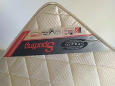 Ensemble sommier et matelas ferme. Marque SIMMONS