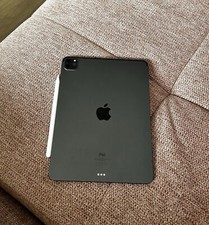 iPad Pro 11 (2021) 3e gen - 128 Go + Apple Pencil + Magic Keyboard + Chargeur