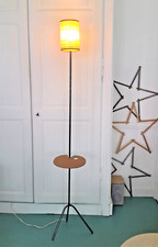 Lampadaire tripode palette.