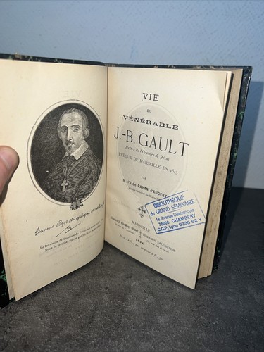 Ancien livre évêque