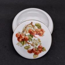 Boite en porcelaine de