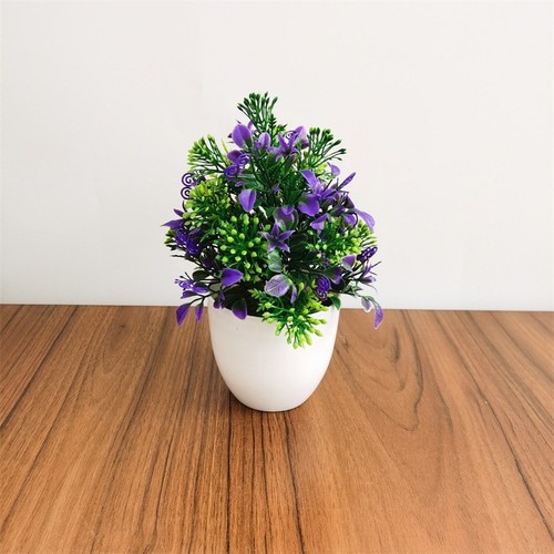 Fausse plante bonsaï avec