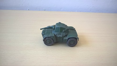 Dinky toys armoured car - -,