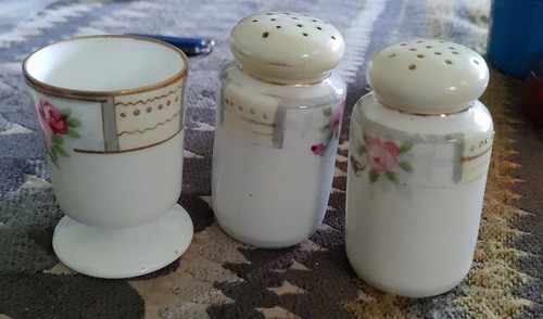 Pair vintage antique nippon - pair,