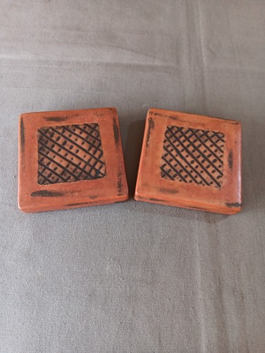 Dessous bouteille en - de,