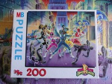 Puzzle MB 200 Pièces Power Rangers 1994 Dimensions 41,8 X 33,9 cm