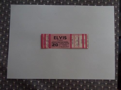 Elvis presley concert - in,