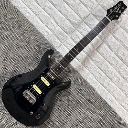 Guitare électrique noire