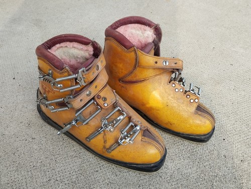 Paire chaussures ski - paire,