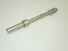 Axe roue avant DERBI TERRA 125 de 2008