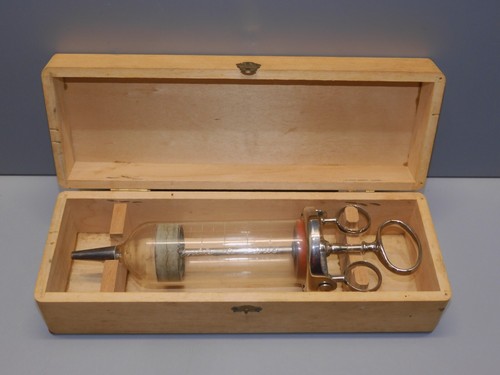 Coffret ancienne seringue - ,