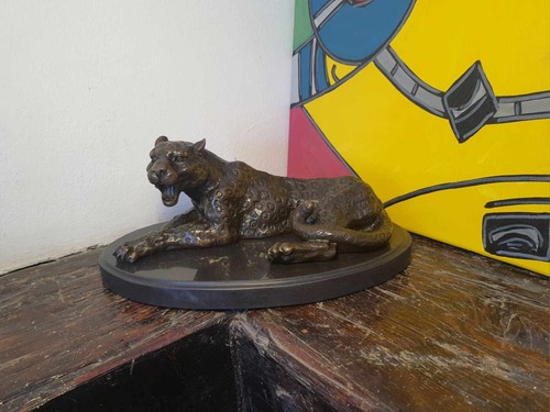Statue sculpture bronze - statue,
