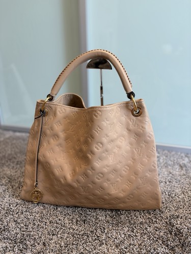Auth louis vuitton monogram - auth,