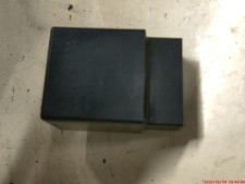 Boitier relais pompe a essence 3EN-81950-00 Yamaha 850 TDM 4tx 99-01