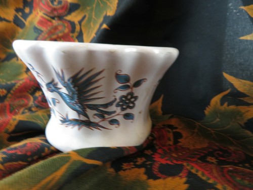 Ancienne petite bouquetiere - ancienne,